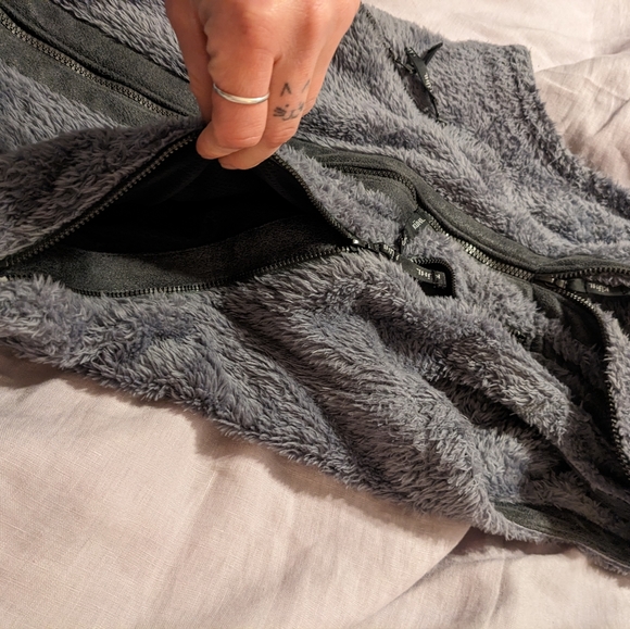 GUC Kuhl Flight Vest - Picture 9 of 15